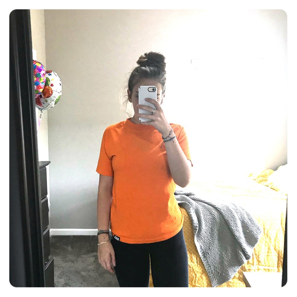 men’s broken promises tee